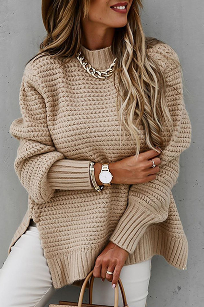 Tânia | Simple and Stylish Sweater