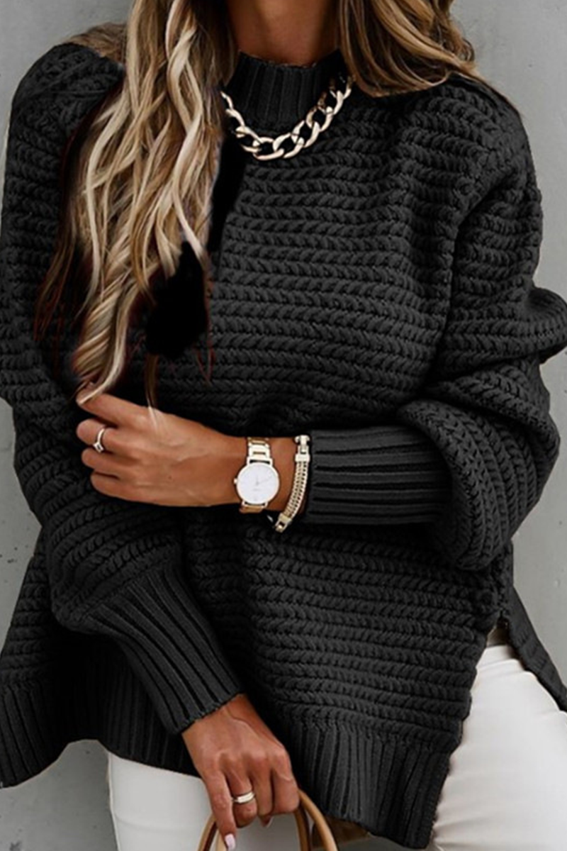 Tânia | Simple and Stylish Sweater