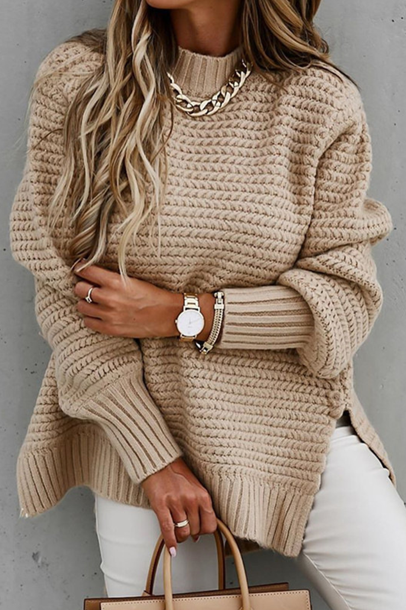 Tânia | Simple and Stylish Sweater