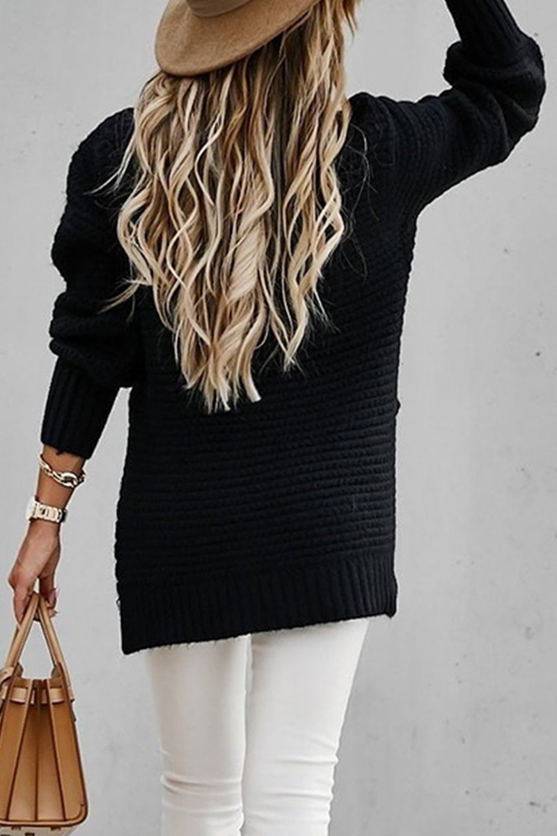 Tânia | Simple and Stylish Sweater